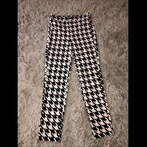 Stylish Black and White pants 🖤🤍